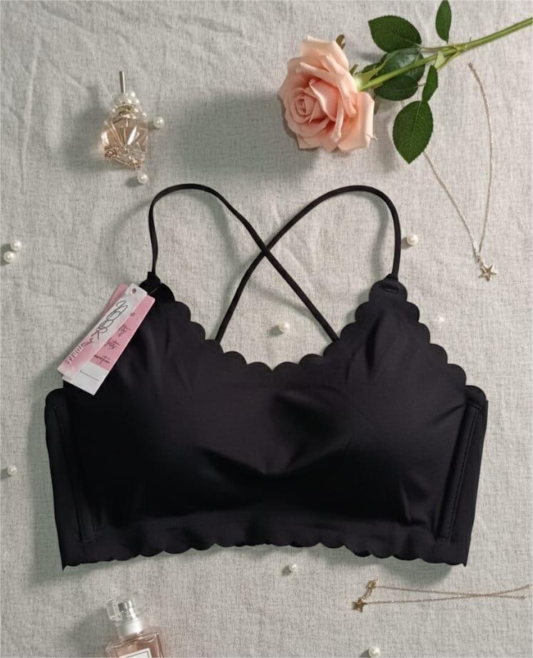 Black Scallop Lace Bralette – Ultra Soft, Seamless & Stylish Comfort Wear