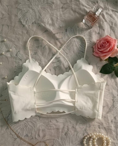 Black Scallop Lace Bralette – Ultra Soft, Seamless & Stylish Comfort Wear